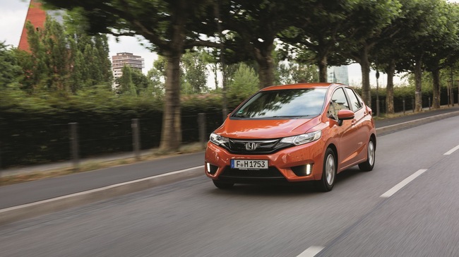 10 động cơ xe hơi tốt nhất thế giới năm 2016